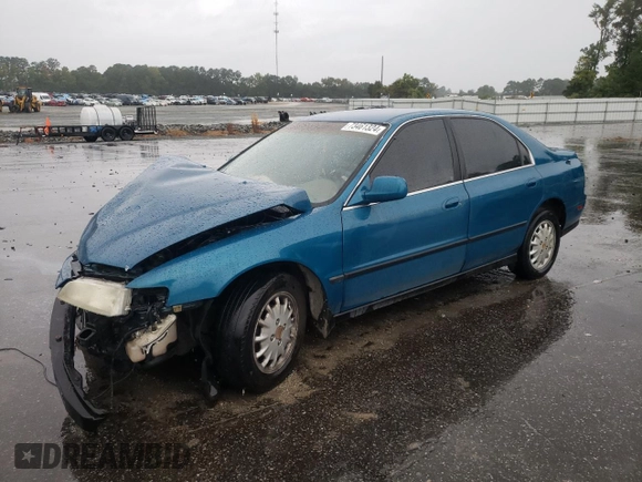 1995 Honda Accord LX with VIN 1HGCD5631SA066149, listed as a Copart auction lot 73461324 with 196,561 mi miles and Salvage Title. Bid and sale history available at DreamBid. Image 1.