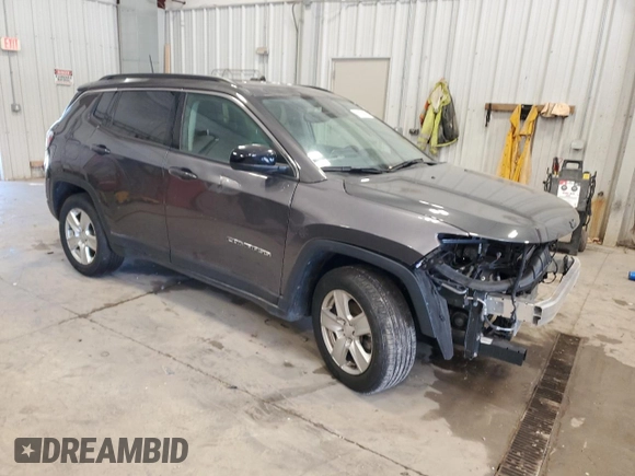 2022 Jeep Compass Latitude with VIN 3C4NJDBB1NT128394, listed as a Copart auction lot 61825165 with Not provided miles and Clean title. Bid and sale history available at DreamBid. Image 4.