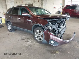 2012 Kia Sorento EX z VIN 5XYKU4A25CG304508, wystawiony jako IAAI lot #42461847 z przebiegiem 20 016 mil mil oraz . Historia ofert i sprzedaży dostępna na DreamBid. Obrazek 1.