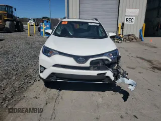 2018 Toyota RAV4 XLE with VIN 2T3RFREV8JW750032, listed as a Copart auction lot 53676475 with Not Provided miles and Salvage Title. Bid and sale history available at DreamBid. Image 5.
