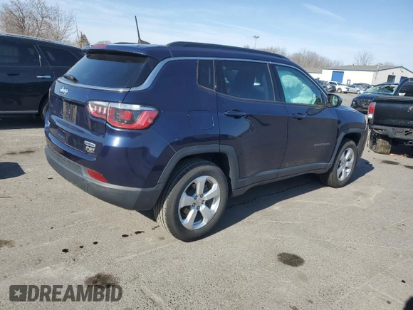 2019 Jeep Compass Latitude with VIN 3C4NJDBB2KT697055, listed as a Copart auction lot 48926585 with 31,892 mi miles and Salvage Title. Bid and sale history available at carsss.com. Image 3.