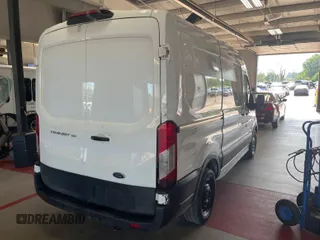 2019 Ford Transit с VIN 1FTYE1CM2KKA70065, выставлен на аукционе IAAI как лот 42569466 с пробегом 194 743 миль миль и . История ставок и продаж доступна на DreamBid. Изображение 18.