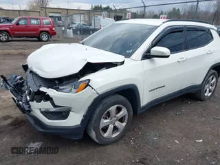 2019 Jeep Compass Latitude with VIN 3C4NJDBB6KT839035, listed as a IAAI auction lot 41864722 with Not Provided miles and . Bid and sale history available at carsss.com. Image 16.
