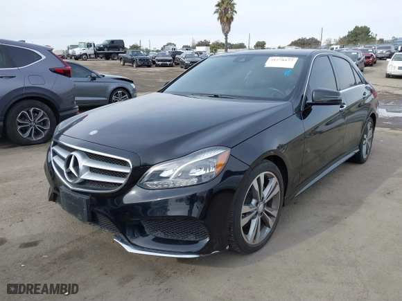 2016 Mercedes-Benz E-Class E 350 Sport with VIN WDDHF5KB6GB264678, listed as a IAAI auction lot 40978177 with 106,285 mi miles. Bid and sale history available at carsss.com. Image 17.