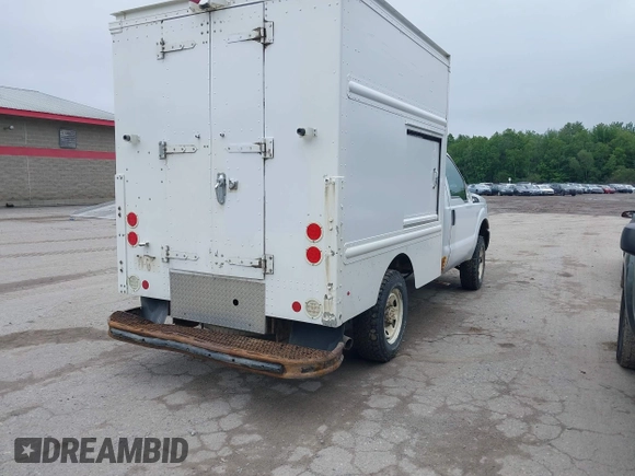 2015 Ford F-250 XL with VIN 1FDBF2B63FEA47602, listed as a IAAI auction lot 42412732 with 436,482 mi miles and . Bid and sale history available at DreamBid. Image 4.