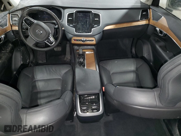 2024 Volvo XC90 Plus Bright Theme with VIN YV4L12PE2R1242512, listed as a Copart auction lot 89065235 with 18,029 mi miles and Clean Title. Bid and sale history available at DreamBid. Image 8.
