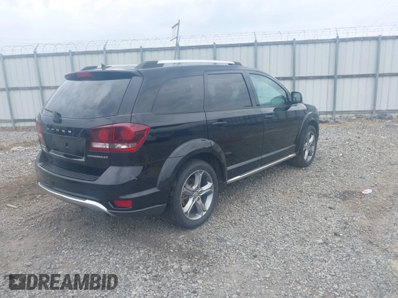 2017 Dodge Journey Crossroad Plus with VIN 3C4PDCGB7HT500909, listed as a IAAI auction lot 42378060 with 90,338 mi miles and . Bid and sale history available at DreamBid. Image 4.
