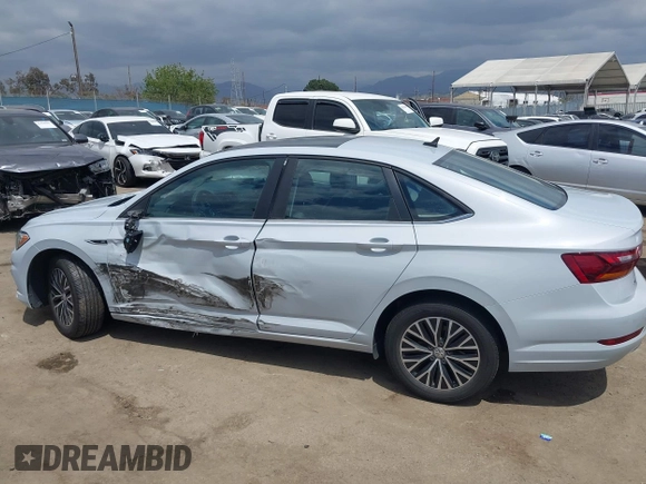 2019 Volkswagen Jetta SEL с VIN 3VWE57BUXKM063071, выставлен на аукционе IAAI как лот 42058223 с пробегом 96 597 миль миль и . История ставок и продаж доступна на DreamBid. Изображение 14.