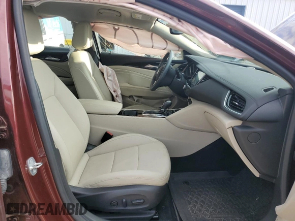 2019 Buick Regal Essence with VIN W04GP6SX1K1076292, listed as a Copart auction lot 86063524 with 16,396 mi miles and Salvage title. Bid and sale history available at DreamBid. Image 7.