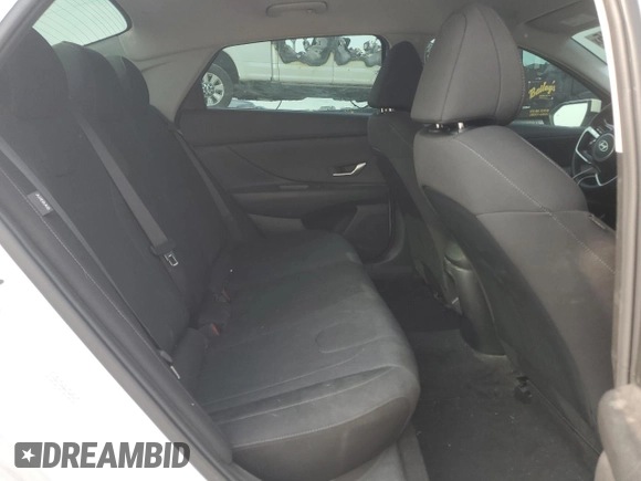 2024 Hyundai Elantra SE z VIN KMHLL4DG0RU786726, wystawiony jako Copart lot #58753815 z przebiegiem 14 065 mil mil oraz Szkoda całkowita • Salvage title. Historia ofert i sprzedaży dostępna na DreamBid. Obrazek 10.