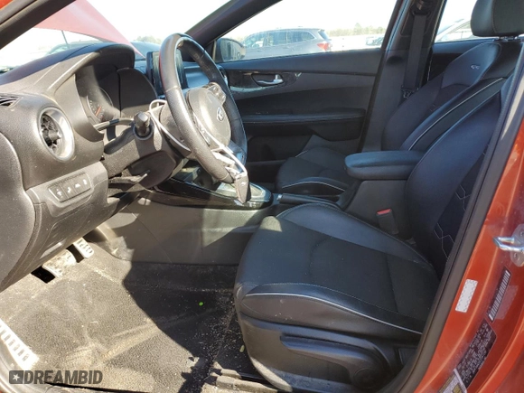 2020 Kia Forte GT-Line with VIN 3KPF34AD0LE187150, listed as a Copart auction lot 46288755 with 84,194 mi miles and Salvage Title. Bid and sale history available at carsss.com. Image 7.