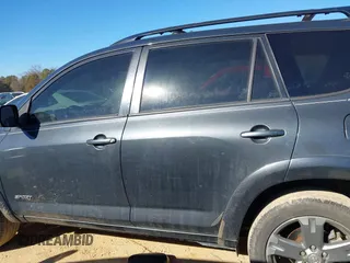 2008 Toyota RAV4 Sport with VIN JTMBK32V886044902, listed as a IAAI auction lot 41324485 with 104,312 mi miles. Bid and sale history available at carsss.com. Image 14.