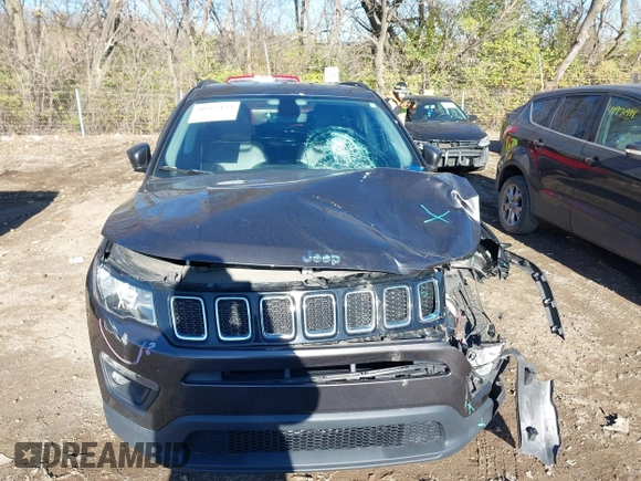 2018 Jeep Compass Latitude with VIN 3C4NJDBBXJT458268, listed as a IAAI auction lot 40965832 with 86,553 mi miles and . Bid and sale history available at DreamBid. Image 17.