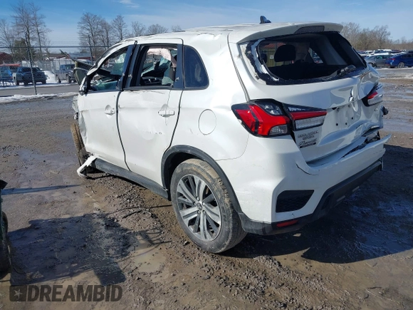 2021 Mitsubishi Outlander Sport SE with VIN JA4APVAU0MU034303, listed as a IAAI auction lot 41393826 with 32,100 mi miles. Bid and sale history available at carsss.com. Image 3.