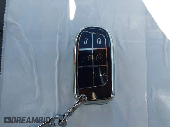 2019 Jeep Cherokee Latitude Plus z VIN 1C4PJMLNXKD195563, wystawiony jako IAAI lot #42461618 z przebiegiem 78 603 mil mil oraz . Historia ofert i sprzedaży dostępna na DreamBid. Obrazek 11.