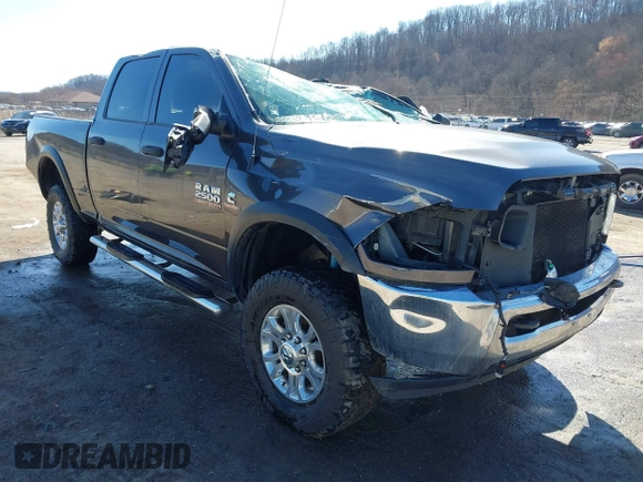 2017 Ram 2500 Tradesman z VIN 3C6UR5CL7HG744722, wystawiony jako IAAI lot #41688819 z przebiegiem 151 250 mil mil oraz . Historia ofert i sprzedaży dostępna na DreamBid. Obrazek 1.