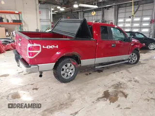 2011 Ford F-150 XL with VIN 1FTFX1EF7BFB01433, listed as a IAAI auction lot 41571915 with 285,638 mi miles and . Bid and sale history available at carsss.com. Image 4.