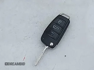 2011 Audi A6 Premium Plus z VIN WAUFGAFB9BN009058, wystawiony jako IAAI lot #42200851 z przebiegiem 114 250 mil mil oraz . Historia ofert i sprzedaży dostępna na DreamBid. Obrazek 11.