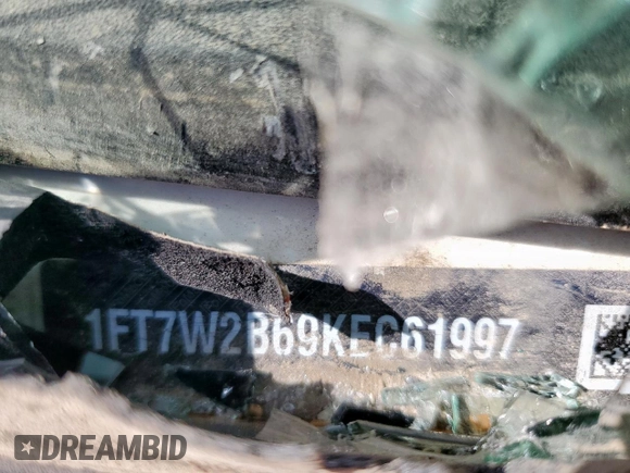 2019 Ford F-250 XL with VIN 1FT7W2B69KEC61997, listed as a Copart auction lot 44033075 with Not provided miles and Salvage title. Bid and sale history available at DreamBid. Image 13.