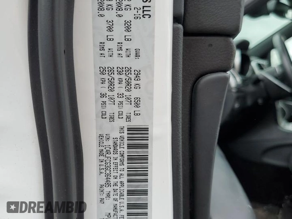 2016 Jeep Grand Cherokee Overland with VIN 1C4RJFCG3GC364485, listed as a Copart auction lot 60727935 with 101,742 mi miles and Salvage title. Bid and sale history available at DreamBid. Image 13.