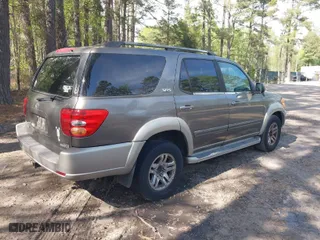 2004 Toyota Sequoia SR5 with VIN 5TDZT34A14S234332, listed as a IAAI auction lot 42044105 with 218,575 mi miles. Bid and sale history available at carsss.com. Image 4.