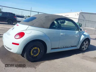 2006 Volkswagen Beetle with VIN 3VWSF31YX6M323407, listed as a IAAI auction lot 42330968 with 172,664 mi miles and . Bid and sale history available at DreamBid. Image 13.
