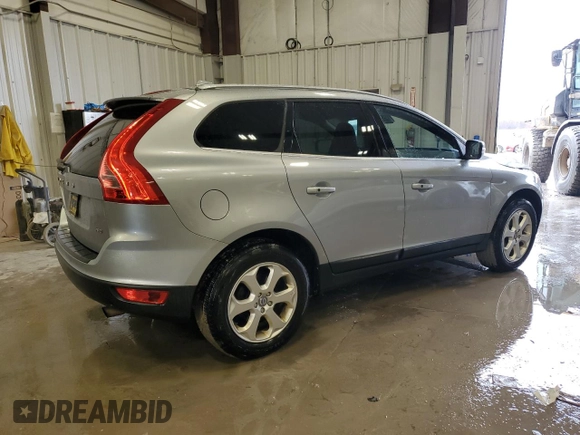 2012 Volvo XC60 3.2L с VIN YV4952DZ6C2255609, выставлен на аукционе Copart как лот 49676525 с пробегом 179 751 миль миль и На запчасти • Non repairable. История ставок и продаж доступна на DreamBid. Изображение 3.