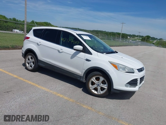 2014 Ford Escape SE z VIN 1FMCU0GX6EUA78282, wystawiony jako IAAI lot #42127007 z przebiegiem 111 128 mil mil oraz . Historia ofert i sprzedaży dostępna na DreamBid. Obrazek 1.