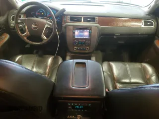 2007 GMC Yukon SLE with VIN 1GKFK13077J126788, listed as a Copart auction lot 43276125 with 194,892 mi miles and Clean Title. Bid and sale history available at carsss.com. Image 8.