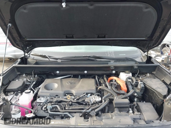 2025 Toyota RAV4 Hybrid XLE Premium with VIN 2T3B6RFV6SW084676, listed as a IAAI auction lot 41923759 with 15,856 mi miles and . Bid and sale history available at DreamBid. Image 10.