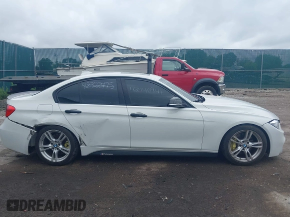 2015 BMW 3 Series 328i xDrive with VIN WBA3B3C55FF548059, listed as a IAAI auction lot 42532444 with 95,188 mi miles and . Bid and sale history available at DreamBid. Image 13.