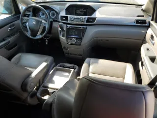2014 Honda Odyssey EX-L with VIN 5FNRL5H6XEB060557, listed as a Copart auction lot 47141835 with 214,718 mi miles and Clean Title. Bid and sale history available at DreamBid. Image 8.