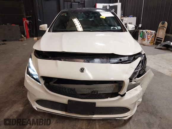 2018 Mercedes-Benz CLA 250 с VIN WDDSJ4GB0JN523159, выставлен на аукционе IAAI как лот 42055000 с пробегом 53 496 миль миль и . История ставок и продаж доступна на DreamBid. Изображение 12.