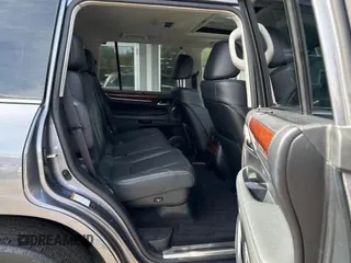2020 Lexus LX with VIN JTJDY7AX0L4313221, listed as a Copart auction lot 88521095 with 127,142 mi miles and Clean Title. Bid and sale history available at carsss.com. Image 6.