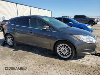 2016 Ford Focus Electric z VIN 1FADP3R48GL407096, wystawiony jako Copart lot #80754803 z przebiegiem 48 663 mil mil oraz . Historia ofert i sprzedaży dostępna na DreamBid. Obrazek 4.