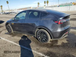 2024 Tesla Model Y Long Range с VIN 7SAYGDEE3RA236473, выставлен на аукционе Copart как лот 77409334 с пробегом 5 822 миль миль и Списание • Salvage title. История ставок и продаж доступна на DreamBid. Изображение 2.