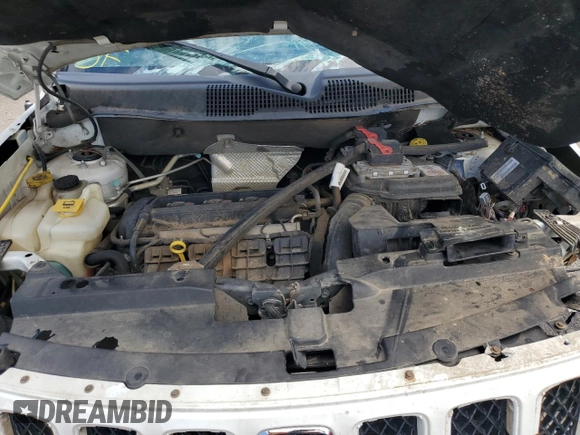 2016 Jeep Compass Sport SE z VIN 1C4NJCBA9GD590955, wystawiony jako Copart lot #71646874 z przebiegiem Nie podano mil oraz Nie do naprawy • Non repairable. Historia ofert i sprzedaży dostępna na DreamBid. Obrazek 12.
