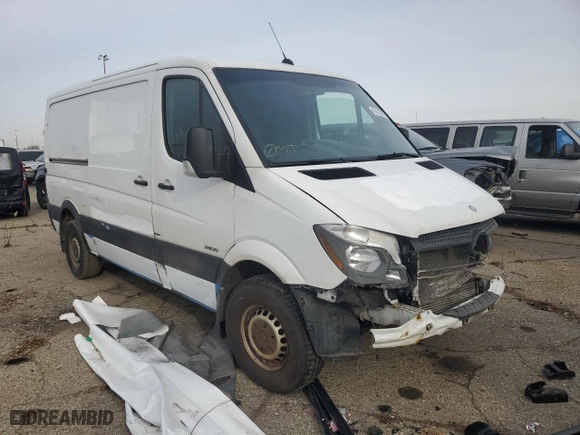 2014 Mercedes-Benz Sprinter Cargo Vans with VIN WD3PE7CC3E5834850, listed as a Copart auction lot 43132345 with 0 mi miles and Clean Title. Bid and sale history available at carsss.com. Image 4.