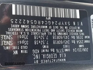 2024 Kia Telluride LX z VIN 5XYP24GC4RG542225, wystawiony jako IAAI lot #40726805 z przebiegiem 9 285 mil mil oraz . Historia ofert i sprzedaży dostępna na DreamBid. Obrazek 9.