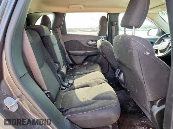 2016 Jeep Cherokee Latitude с VIN 1C4PJMCS8GW368563, выставлен на аукционе Copart как лот 62253475 с пробегом 156 287 миль миль и Чистый • Clean title. История ставок и продаж доступна на DreamBid. Изображение 11.