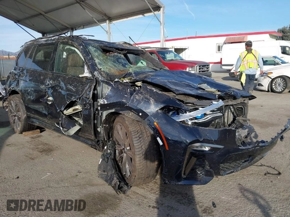2022 BMW X7 M50i with VIN 5UXCX6C08N9M65716, listed as a IAAI auction lot 40795908 with 1 mi miles. Bid and sale history available at carsss.com. Image 1.