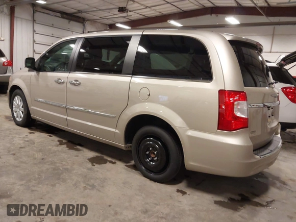 2014 Chrysler Town & Country Touring with VIN 2C4RC1BG2ER422914, listed as a IAAI auction lot 42017742 with 49,856 mi miles and . Bid and sale history available at DreamBid. Image 3.