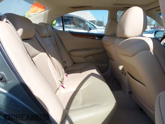 2005 Lexus ES 350 z VIN JTHBA30G655098075, wystawiony jako IAAI lot #42314272 z przebiegiem 78 012 mil mil oraz . Historia ofert i sprzedaży dostępna na DreamBid. Obrazek 8.