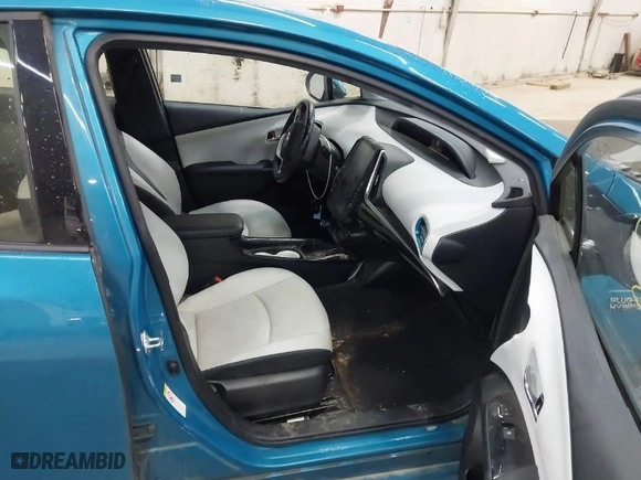 2017 Toyota Prius Prime Plus with VIN JTDKARFP1H3052438, listed as a IAAI auction lot 42016085 with 83,211 mi miles. Bid and sale history available at carsss.com. Image 5.