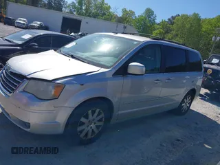 2008 Chrysler Town & Country Touring with VIN 2A8HR54P88R114822, listed as a IAAI auction lot 42051944 with 204,282 mi miles and . Bid and sale history available at DreamBid. Image 14.