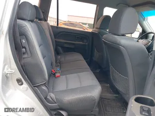 2006 Honda Pilot LX with VIN 2HKYF18156H527449, listed as a IAAI auction lot 42097170 with 178,983 mi miles. Bid and sale history available at carsss.com. Image 8.