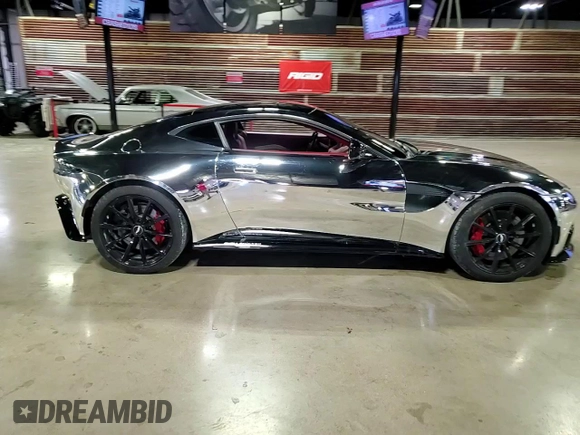 2020 Aston Martin Vantage z VIN SCFSMGAW1LGN03414, wystawiony jako Copart lot #84055064 z przebiegiem 24 509 mil mil oraz Szkody całkowita. Historia ofert i sprzedaży dostępna na DreamBid. Obrazek 15.