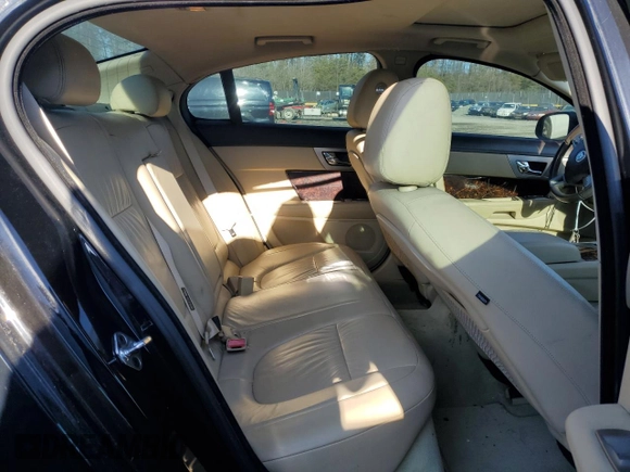 2011 Jaguar XF with VIN SAJWA0FB1BLS11663, listed as a Copart auction lot 86183224 with 170,339 mi miles and Clean Title. Bid and sale history available at carsss.com. Image 10.
