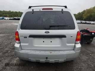 2007 Ford Escape XLT with VIN 1FMYU03117KC03534, listed as a Copart auction lot 72910934 with 107,484 mi miles and Salvage Title. Bid and sale history available at carsss.com. Image 6.
