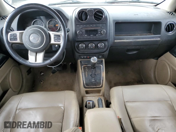 2014 Jeep Patriot Limited with VIN 1C4NJPCB2ED652952, listed as a Copart auction lot 43743095 with 186,092 mi miles and Salvage title. Bid and sale history available at DreamBid. Image 8.